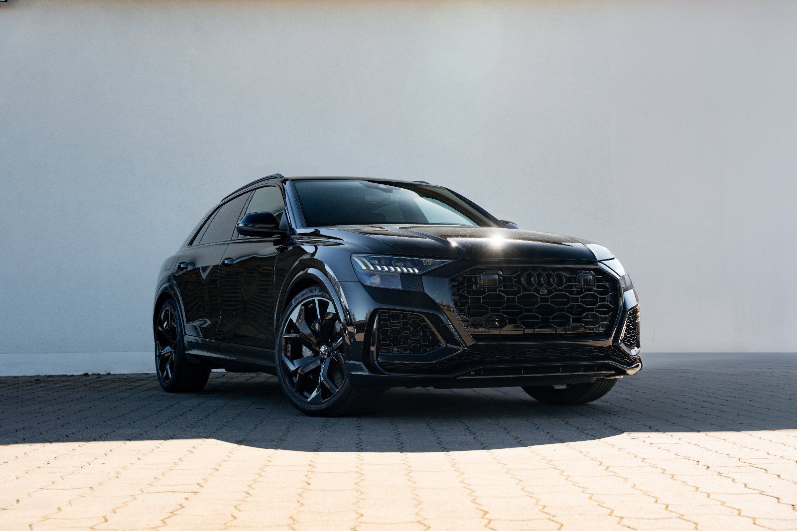 Audi RSQ8